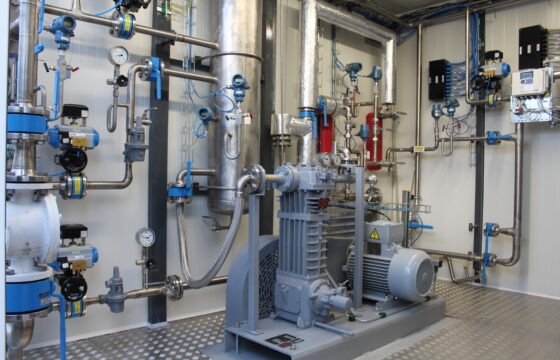 Efektivní do poslední suroviny. Vedlejší produkt výroby biometanu najde uplatnění v&nbsp;potravinářství, zemědělství i&nbsp;průmyslu | HUTIRA green gas