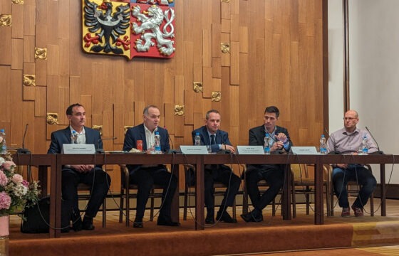 Rostoucí trend zeleného plynárenství pro udržitelné Česko. Biometan byl středem pozornosti v Poslanecké sněmovně | HUTIRA green gas