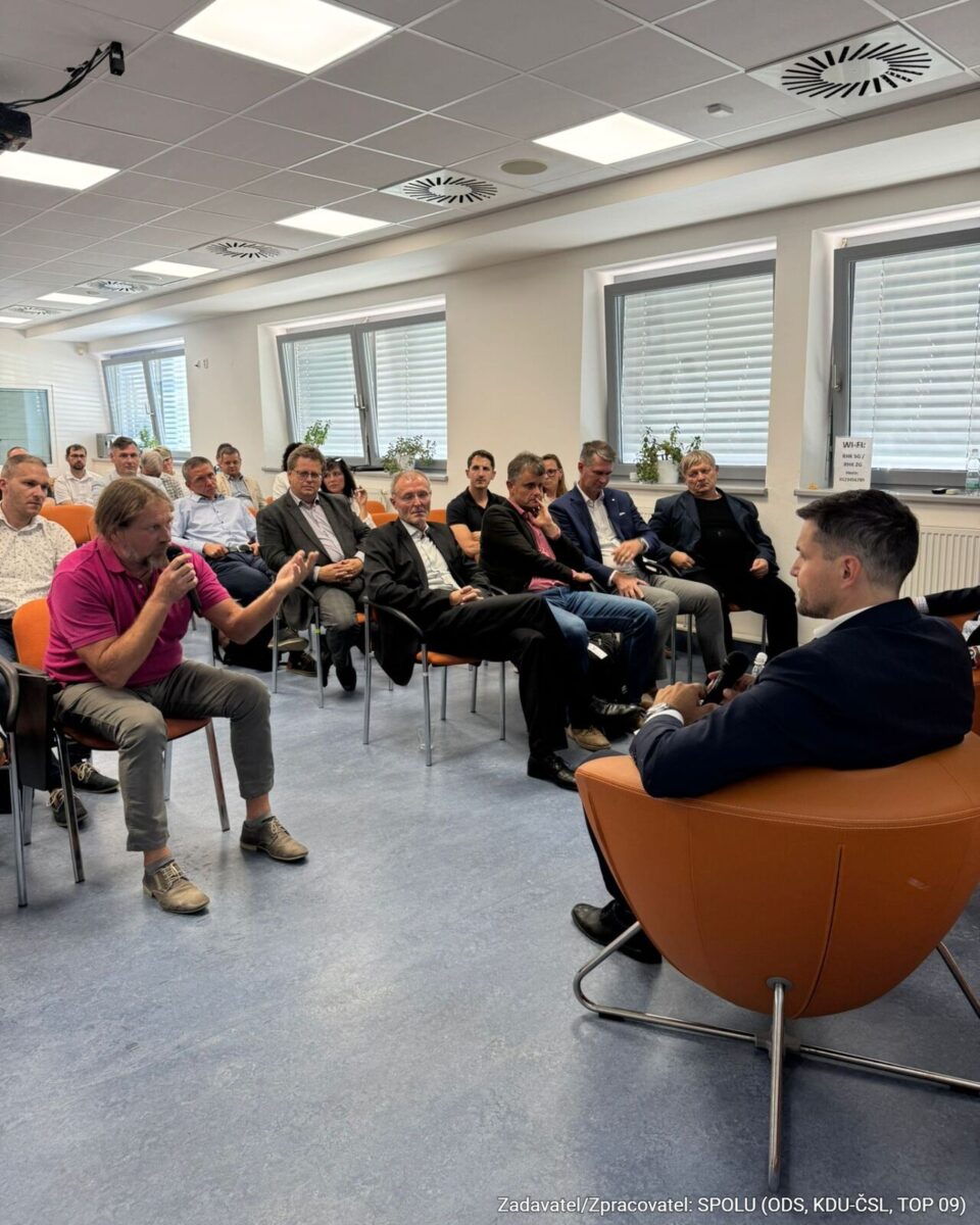 Ivo Hutira debatoval o&nbsp;budoucnosti energetiky s&nbsp;ministrem životního prostředí | HUTIRA green gas